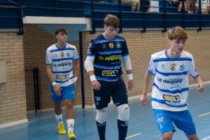 Esta tarde tenemos un siempre atractivo derby regional Valdepeñas…